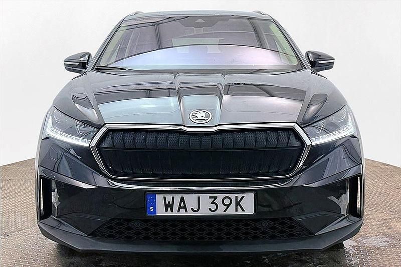 Begagnad Skoda Enyaq iV 194 kW (265 HK) 2023 Svart SUV