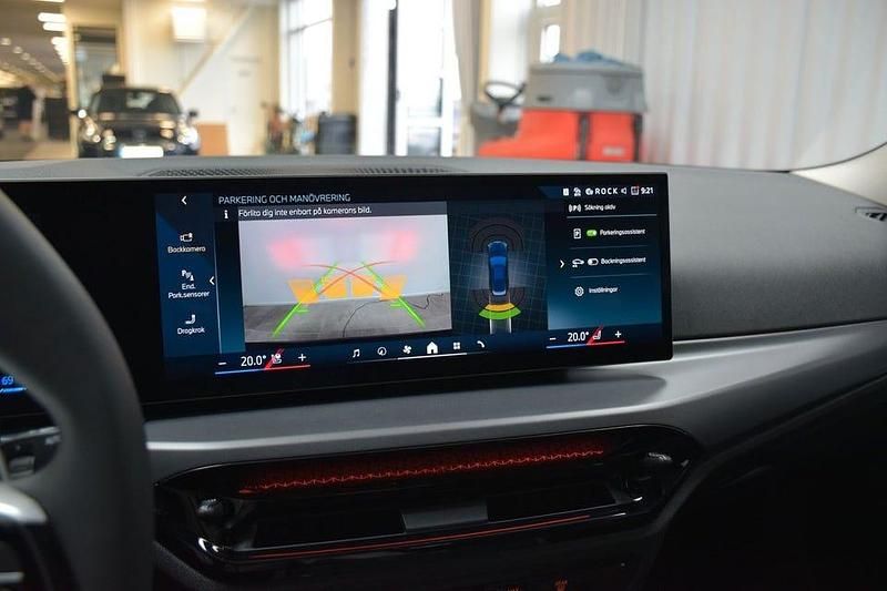 Begagnad BMW 330 Shadowline 292 HK (214 kW) 2025 Svart Kombi