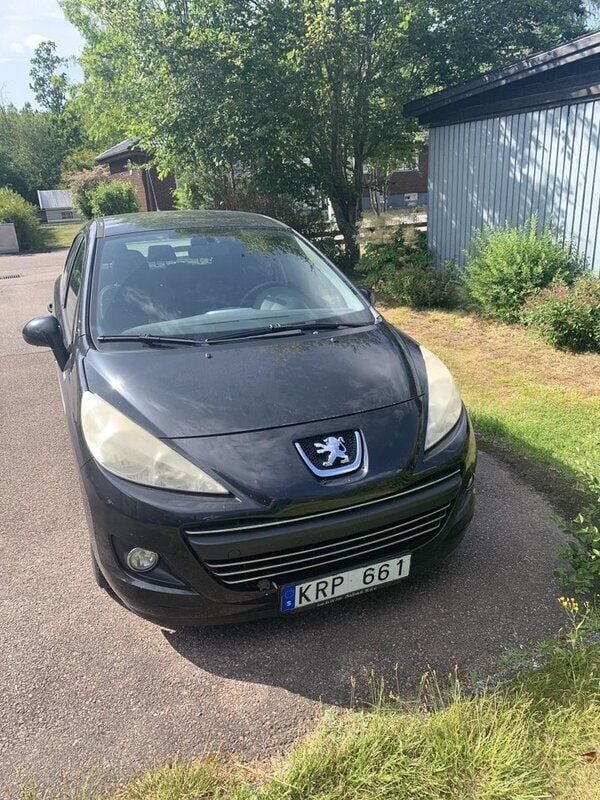 Svart Begagnad 2010 Peugeot 207 Halvkombi | 29 000 kr (Bra pris) - Bild 1/1