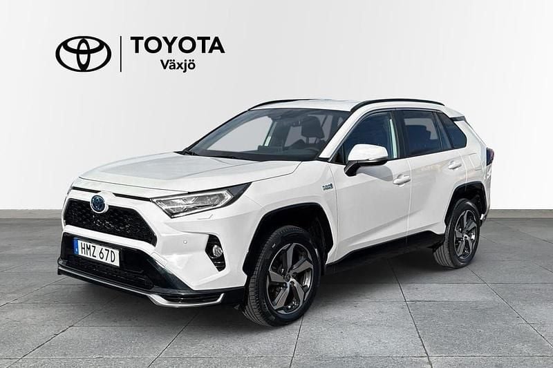 Vit Begagnad 2020 Toyota RAV4 Hybrid Edition SUV | 369 000 kr (Marknadspris) - Bild 1/3