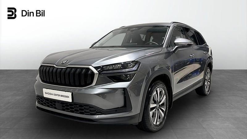 Graphite grey metallic Ny 2025 Skoda Kodiaq Selection SUV | 464 900 kr (Marknadspris) - Bild 1/4