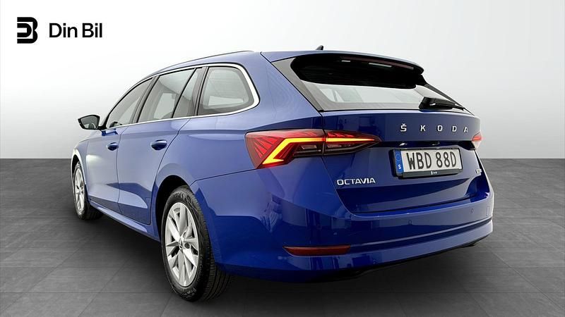 Begagnad Skoda Octavia Style 110 HK (80 kW) 2024 Energy blue Kombi