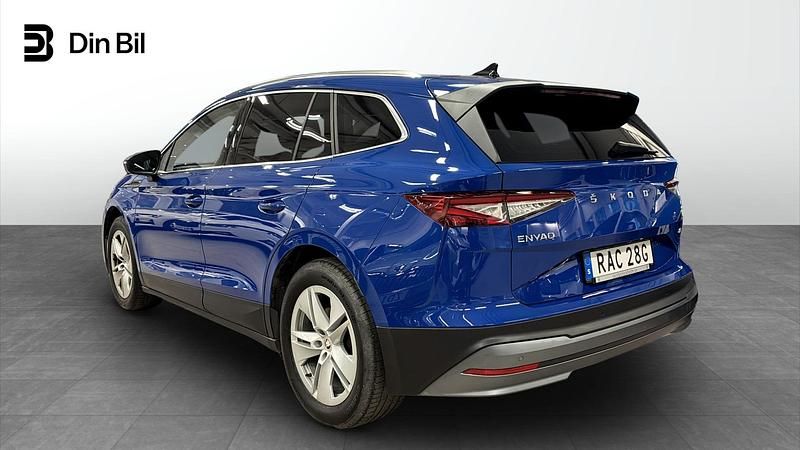 Begagnad Skoda Enyaq iV 150 kW (204 HK) 2022 Blå SUV
