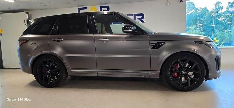 Begagnad Land Rover Range Rover Sport SVR 576 HK (423 kW) 2020 Grå SUV