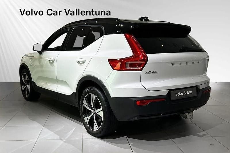 Begagnad Volvo XC40 R-Design 265 HK (194 kW) 2022 Vit SUV