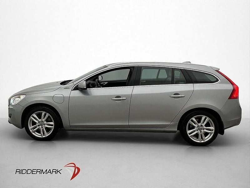 Begagnad Volvo V60 Summum 283 HK (208 kW) 2013 Silver Kombi