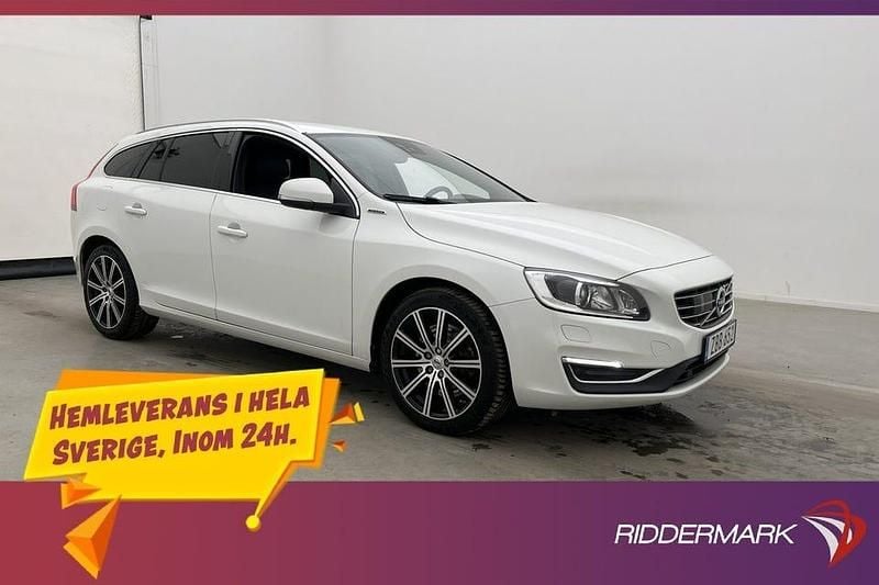 Vit Begagnad 2017 Volvo V60 Summum Kombi | 184 900 kr (Marknadspris) - Bild 1/3