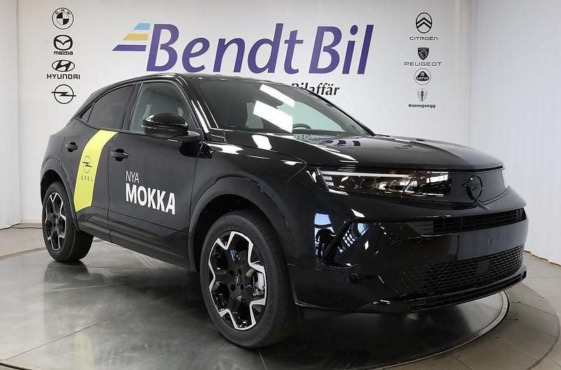 Svart Ny 2025 Opel Mokka SUV | 294 500 kr (Marknadspris) - Bild 1/3