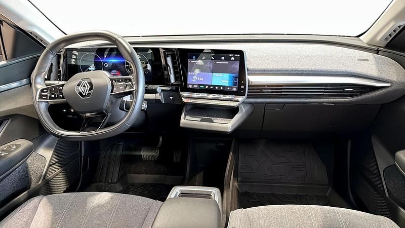 Begagnad Renault Megane E-Tech Equilibre 95 kW (130 HK) 2022 Halvkombi