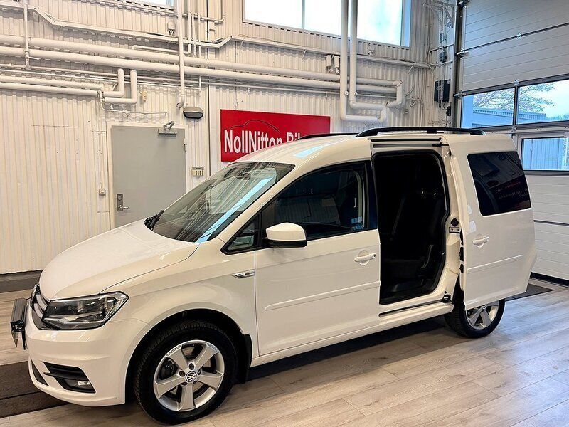 Begagnad VW Caddy Life 150 HK (110 kW) 2018 Vit Minibuss