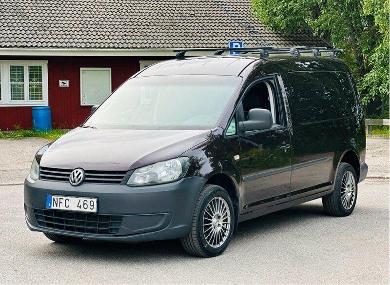 Blå Begagnad 2013 VW Caddy Maxi Minibuss | 64 000 kr (Bra pris) - Bild 1/4