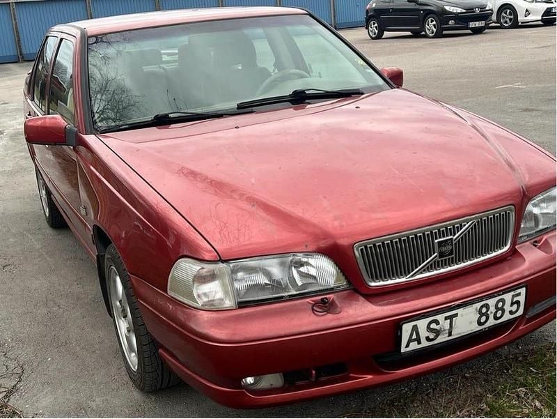 Begagnad 1998 Volvo S70 Sedan | 20 900 kr (Dyr) - Bild 1/4