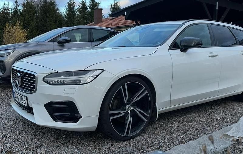 Vit Begagnad 2017 Volvo V90 R-Design Kombi | 145 000 kr (Superpris) - Bild 1/2