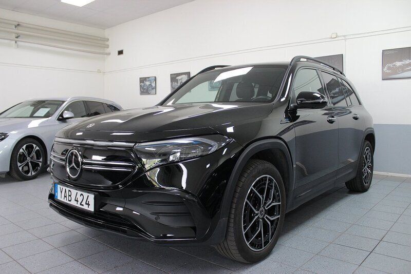Svart Begagnad 2022 Mercedes EQB300 Premium SUV | 429 900 kr - Bild 1/4
