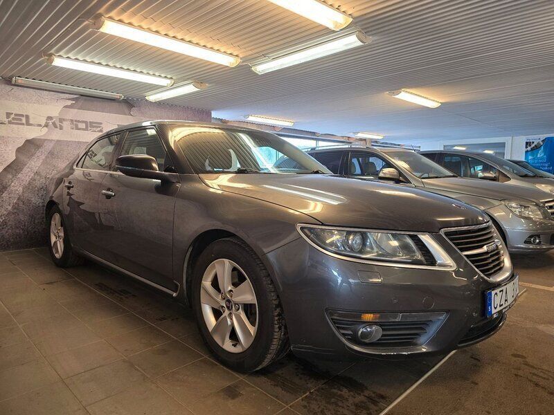 Grå Begagnad 2011 Saab 9-5 Vector Sedan | 69 900 kr (Bra pris) - Bild 1/4