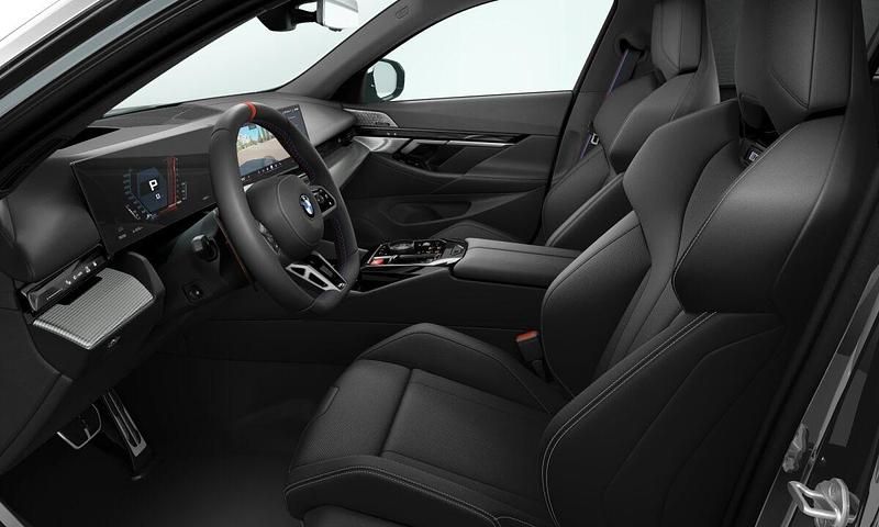 Ny BMW M5 Comfort Edition 727 HK (534 kW) 2026 Kombi