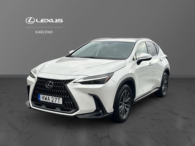 Begagnad Lexus NX450h+ Executive Line 313 HK (230 kW) 2023 Vit SUV