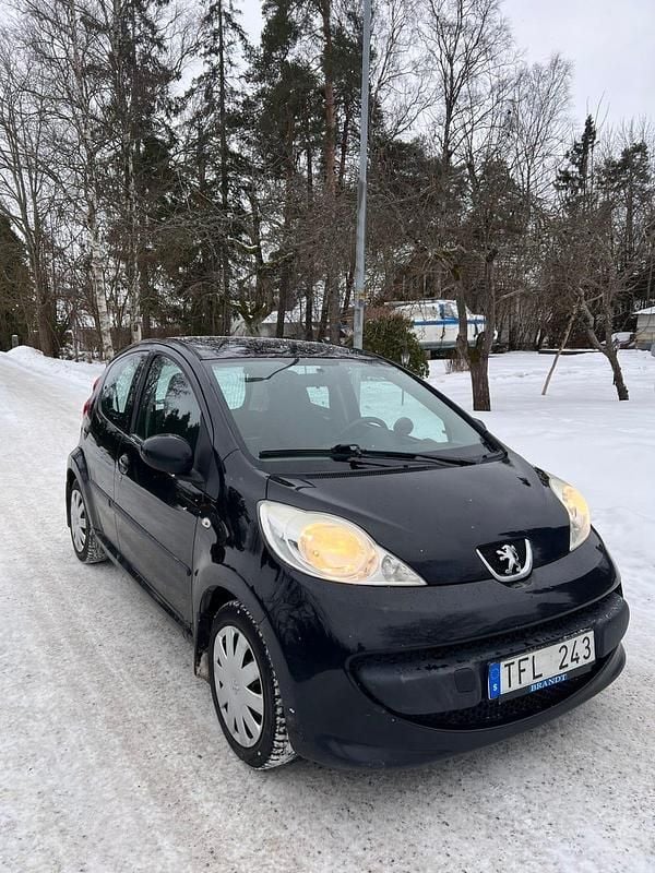 Begagnad 2008 Peugeot 107 Halvkombi | 30 000 kr (Marknadspris) - Bild 1/4
