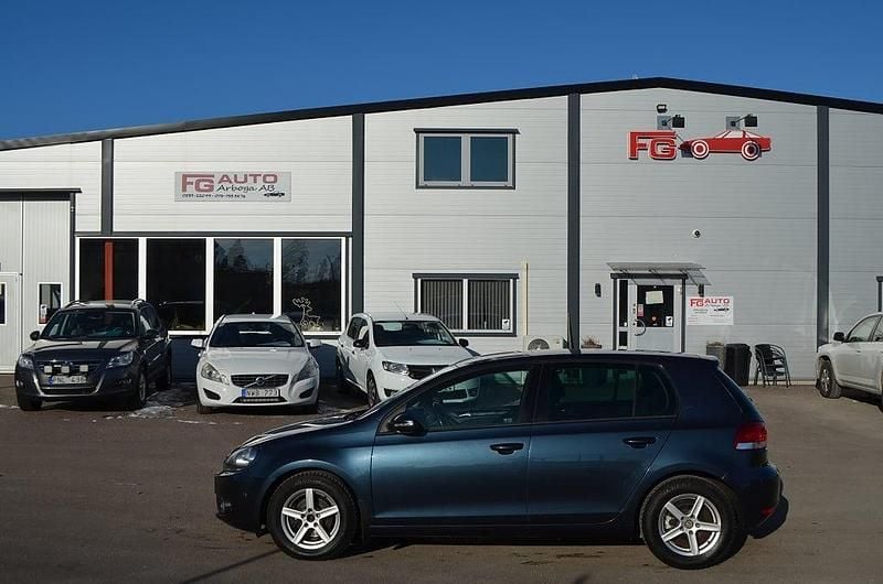 Begagnad VW Golf VII 105 HK (77 kW) 2011 Grå Halvkombi