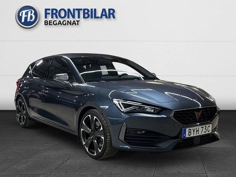 Grå Begagnad 2022 Cupra Leon | 269 900 kr (Marknadspris) - Bild 1/3