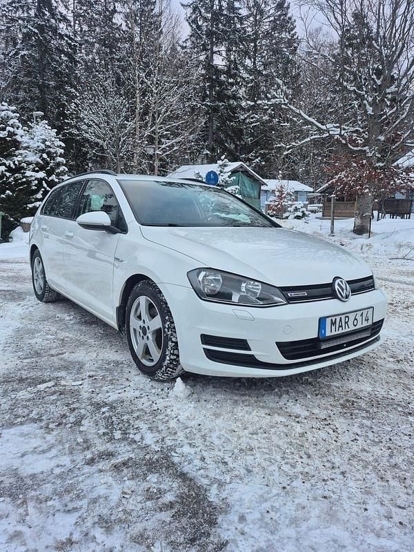 Begagnad VW Golf VII 110 HK (80 kW) 2016