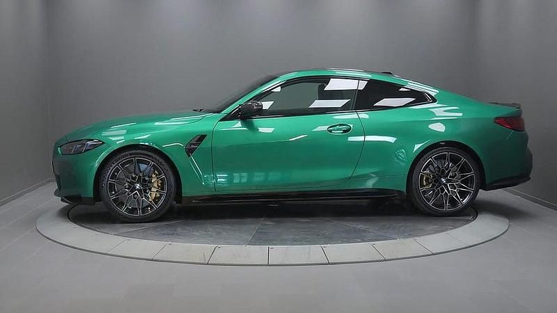 Begagnad BMW M4 Competition Edition 538 HK (395 kW) 2025 Grön Sportkupé