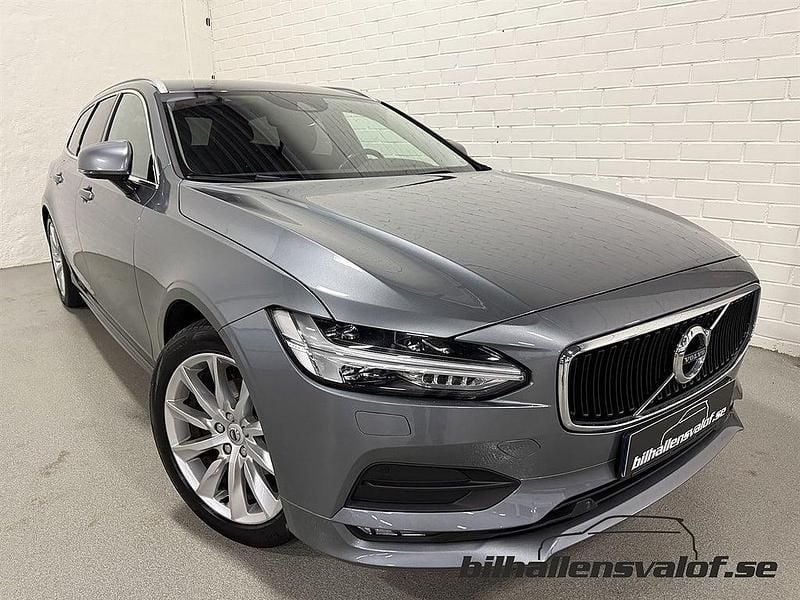 Grå Begagnad 2018 Volvo V90 Momentum Kombi | 174 900 kr (Marknadspris) - Bild 1/4