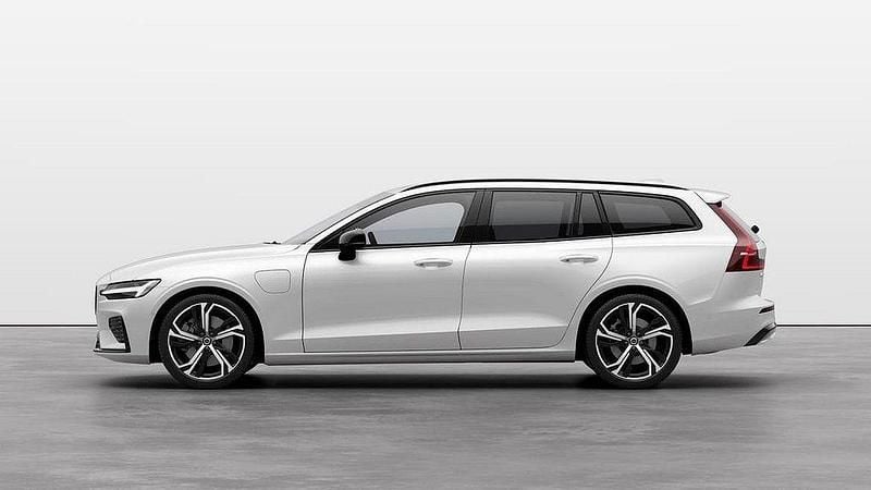 Vit Ny 2025 Volvo V60 Plus Kombi | 595 500 kr (Dyr) - Bild 1/4