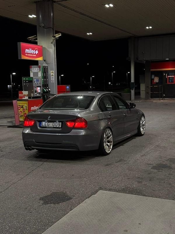 Begagnad BMW 325 M Sport 350 HK (257 kW) 2011 Sedan