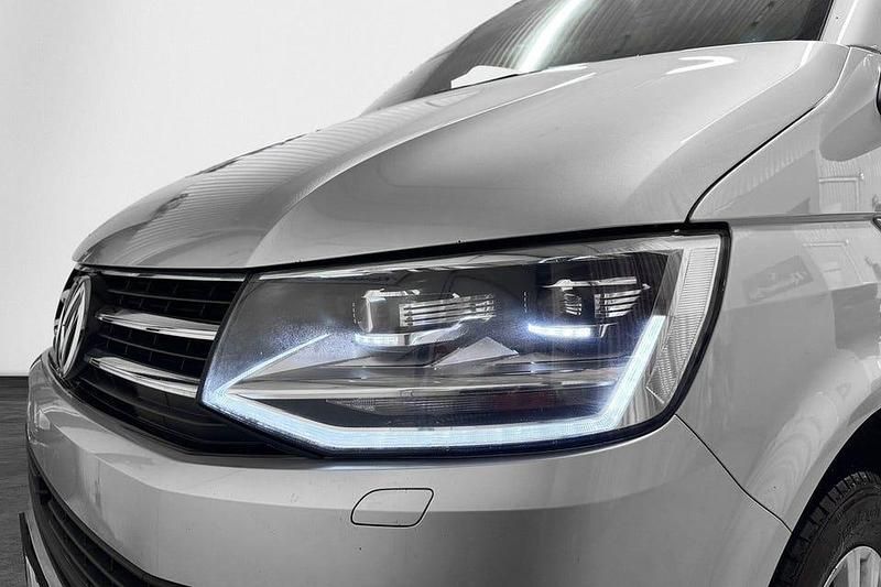 Begagnad VW Multivan Comfortline 150 HK (110 kW) 2017 Silver