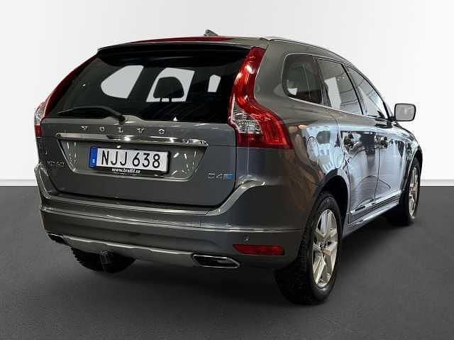 Begagnad Volvo XC60 Standard 192 HK (141 kW) 2017 Grå SUV