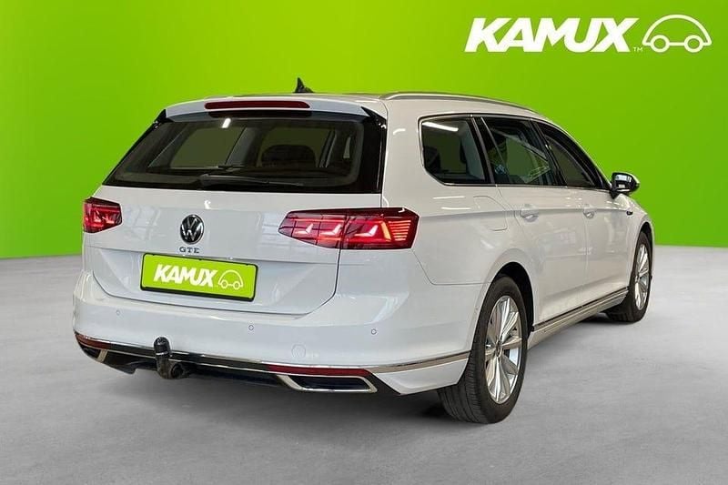 Begagnad VW Passat GTE 157 HK (115 kW) 2021 Vit Kombi
