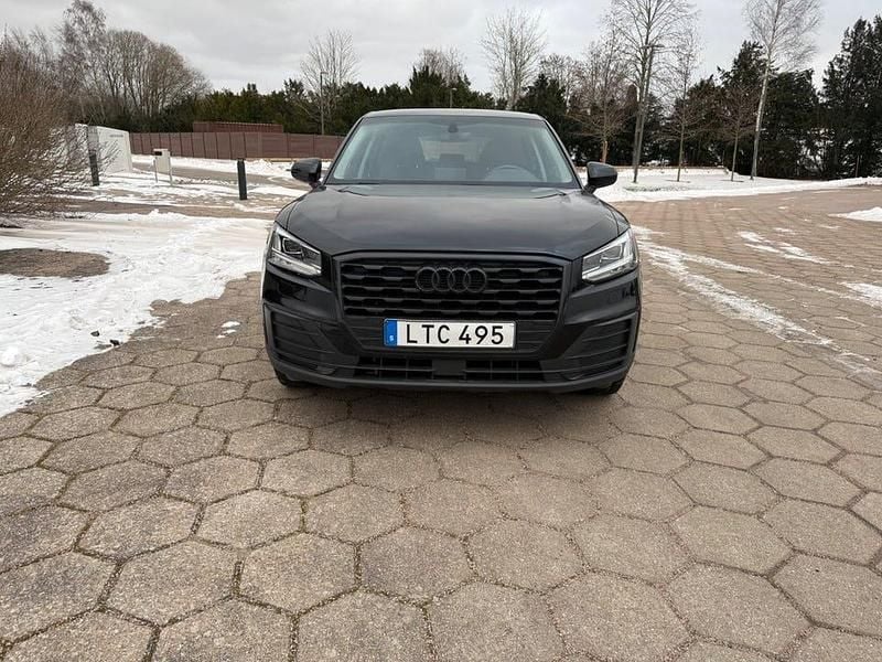 Begagnad Audi Q2 Proline 150 HK (110 kW) 2018 Svart SUV