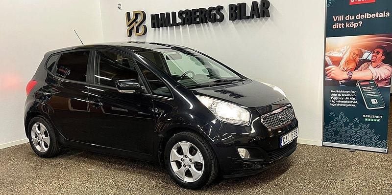Svart Begagnad 2010 Kia Venga Comfort Halvkombi | 82 900 kr (Marknadspris) - Bild 1/4