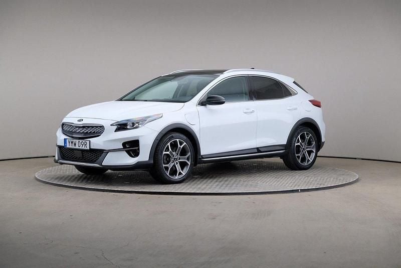 Vit (cassa white solid) Begagnad 2020 Kia XCeed Advance SUV | 219 000 kr (Marknadspris) - Bild 1/4