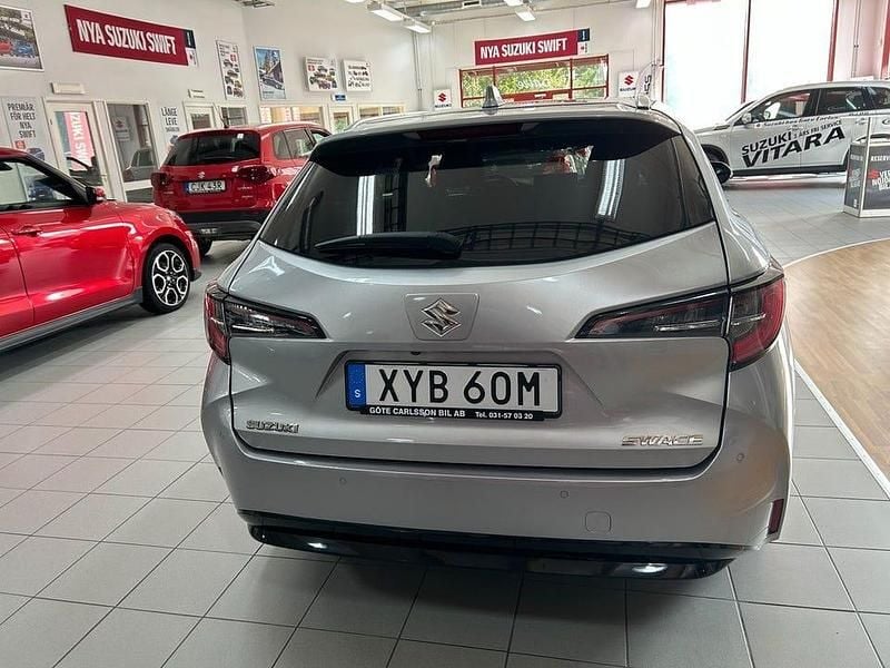 Begagnad Suzuki Swace 122 HK (89 kW) 2022 Grå Kombi