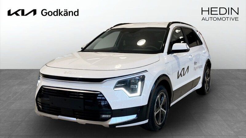 Vit (white) Begagnad 2024 Kia Niro Advance SUV | 399 900 kr (Marknadspris) - Bild 1/4