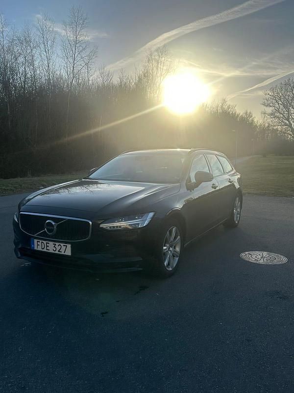 Begagnad Volvo V90 150 HK (110 kW) 2018 Kombi
