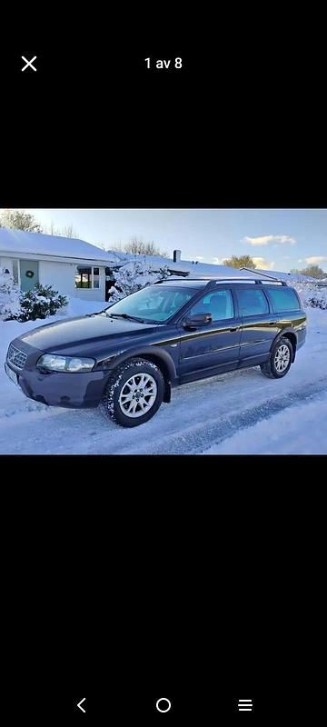 Sapphire black metallic Begagnad 2004 Volvo XC70 Kombi | 28 500 kr (Bra pris) - Bild 1/4