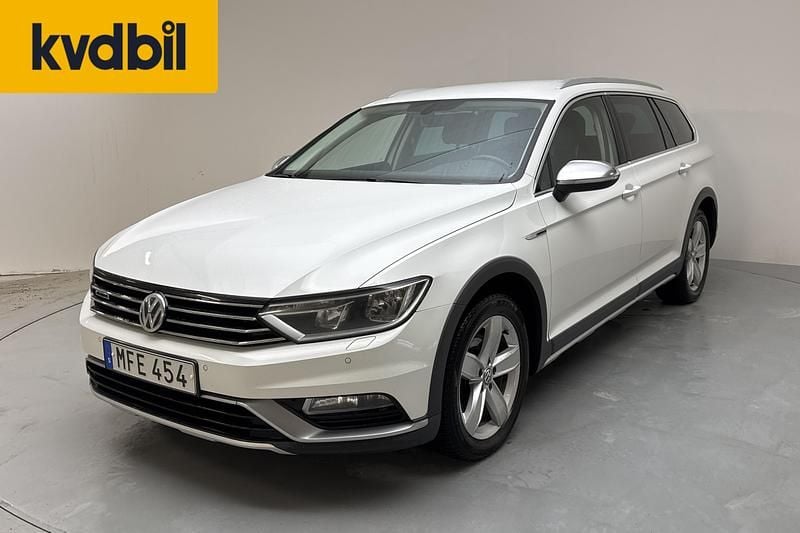 Begagnad VW Passat Alltrack 190 HK (139 kW) 2016 Vit Kombi