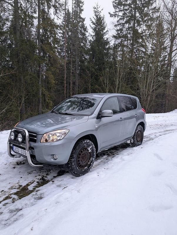 Begagnad Toyota RAV4 136 HK (100 kW) 2009 SUV