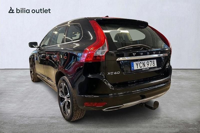 Begagnad Volvo XC60 Summum 191 HK (140 kW) 2016 Svart SUV