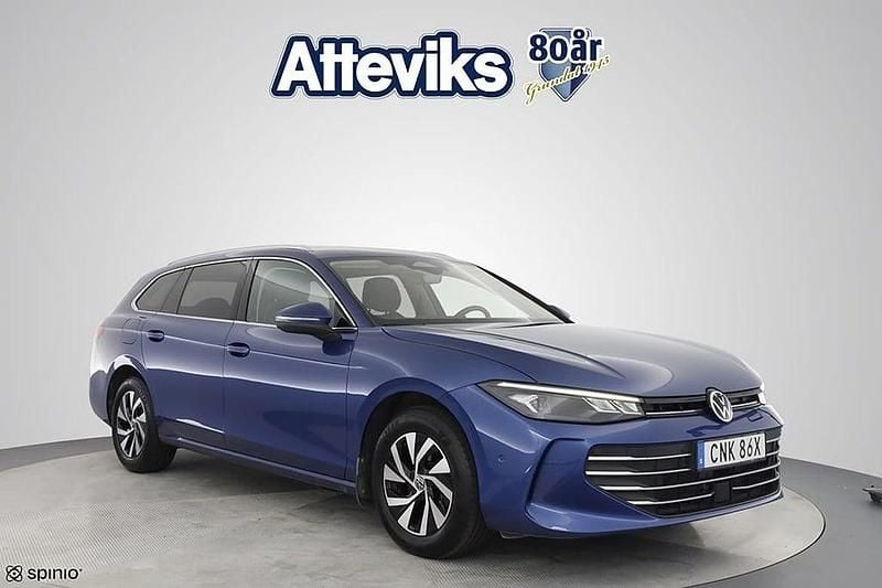Svart Begagnad 2024 VW Passat Business Kombi | 334 900 kr (Lite dyr) - Bild 1/4