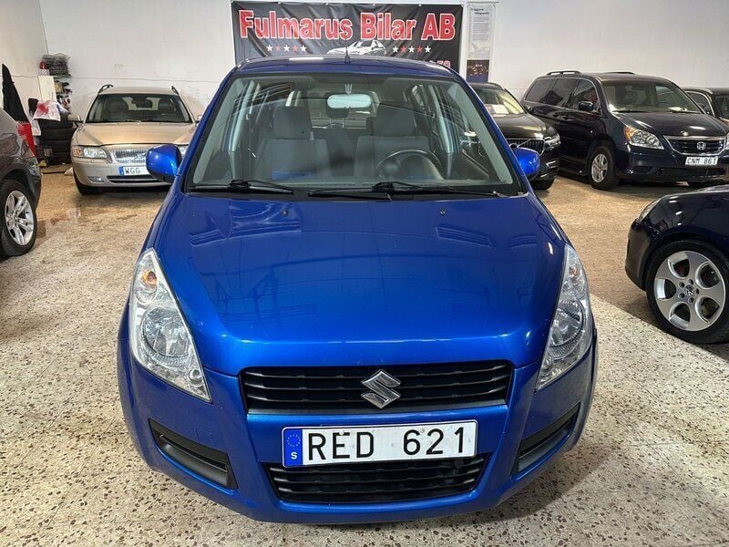 Begagnad Suzuki Splash GLS 94 HK (69 kW) 2011 Blå Halvkombi