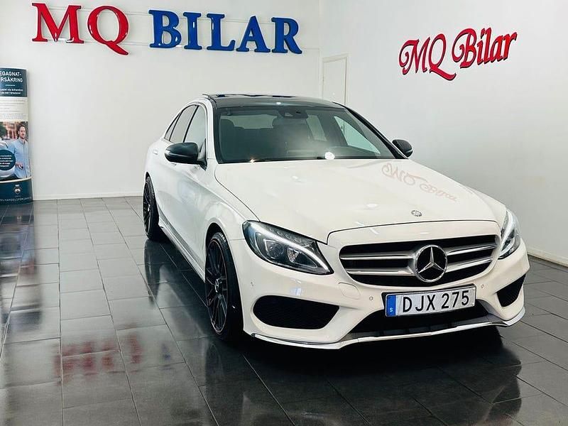 Vit Begagnad 2017 Mercedes C220 AMG Sedan | 249 900 kr (Lite dyr) - Bild 1/4