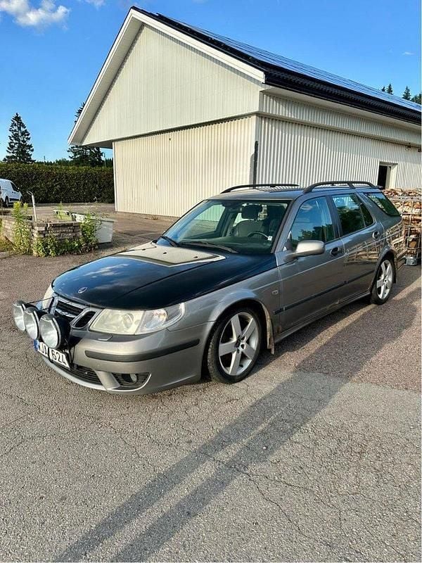 Grå Begagnad 2005 Saab 9-5 Aero Kombi | 19 500 kr (Bra pris) - Bild 1/4