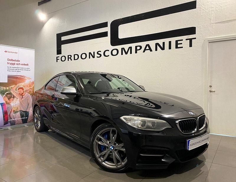 Svart Begagnad 2014 BMW M235 M Sport Sportkupé | 279 900 kr (Lite dyr) - Bild 1/4