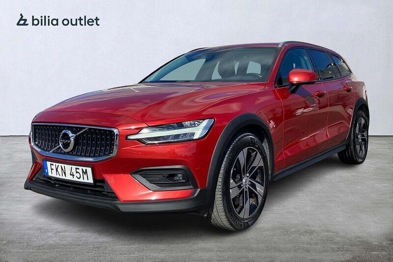 Röd Begagnad 2021 Volvo V60 CC Momentum Kombi | 289 900 kr (Bra pris) - Bild 1/3