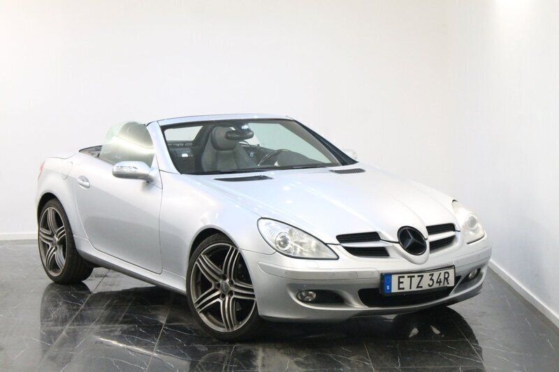 Silver Begagnad 2004 Mercedes SLK200 Cab | 114 900 kr (Lite dyr) - Bild 1/4