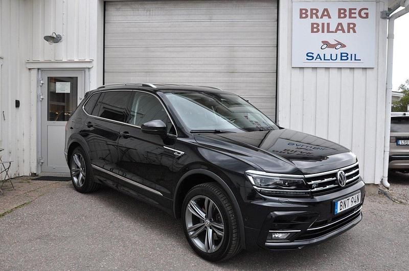 Svart Begagnad 2021 VW Tiguan GT SUV | 369 000 kr (Dyr) - Bild 1/4